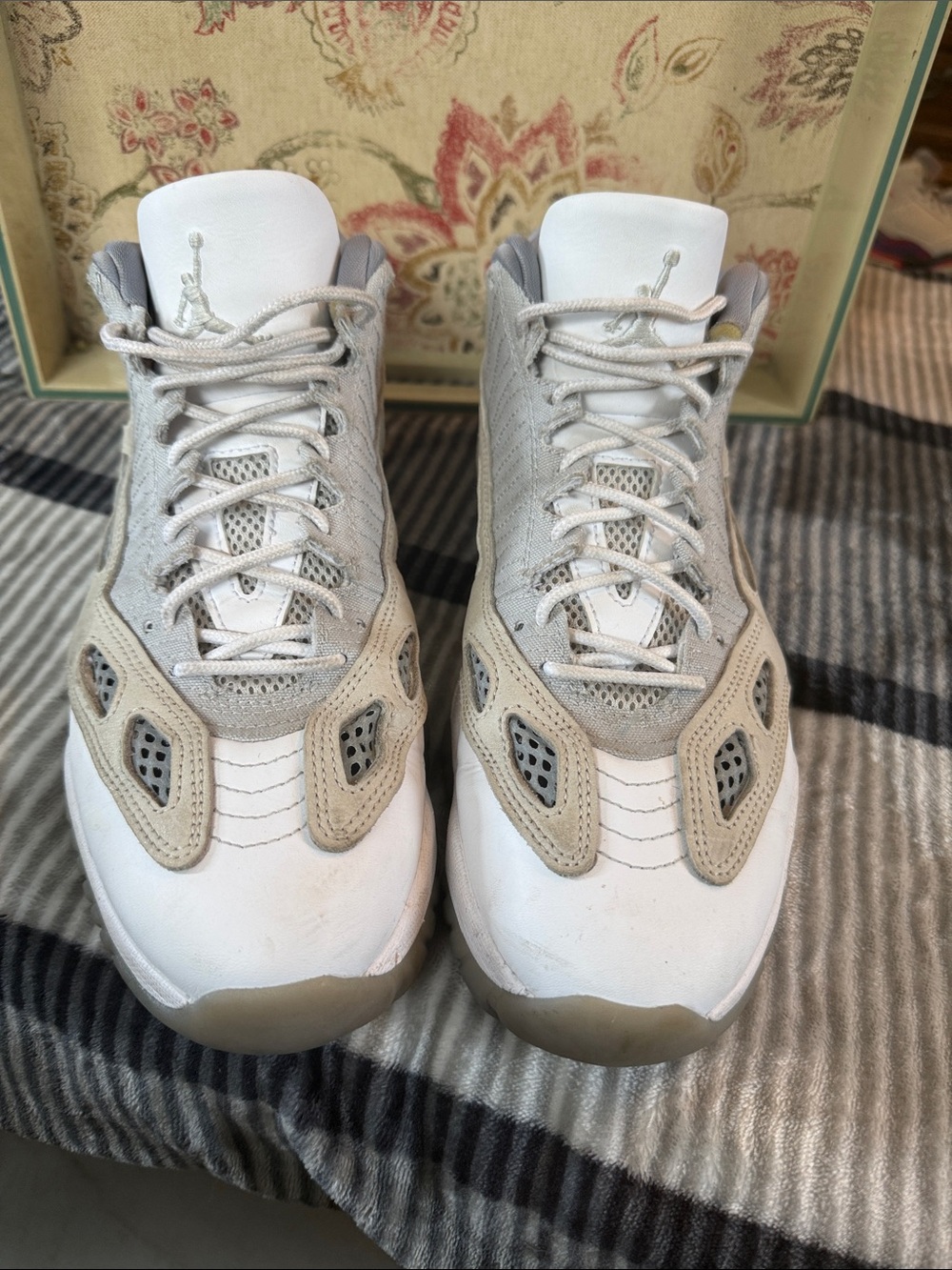 Jordan Light Gray, White & Beige Retro Sneakers